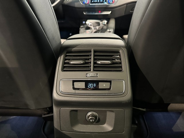 Audi A4 - Avant 40 TFSI S-Line 190pk Panoramadak Alcantara Virtual LED Mat