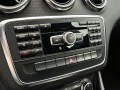 MERCEDES-BENZ A-KLASSE 180 Ambition 122pk NL auto Navi Bluetooth PDC Airco 19'' Velgen, Van den Noort Automotive, Haaren