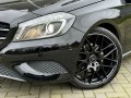 MERCEDES-BENZ A-KLASSE 180 Ambition 122pk NL auto Navi Bluetooth PDC Airco 19'' Velgen, Van den Noort Automotive, Haaren