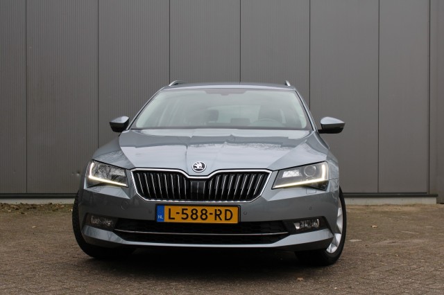 SKODA SUPERB , T.P.R. Autoservice, Winterswijk (Meddo)