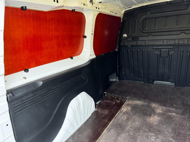 OPEL COMBO 1.6D L2H1 Edition / 100 PK / Navigatie / Cruise Control / Parkee, Autoroel's, Heeswijk Dinther