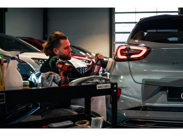 OPEL COMBO 1.6D L2H1 Edition / 100 PK / Navigatie / Cruise Control / Parkee, Autoroel's, Heeswijk Dinther