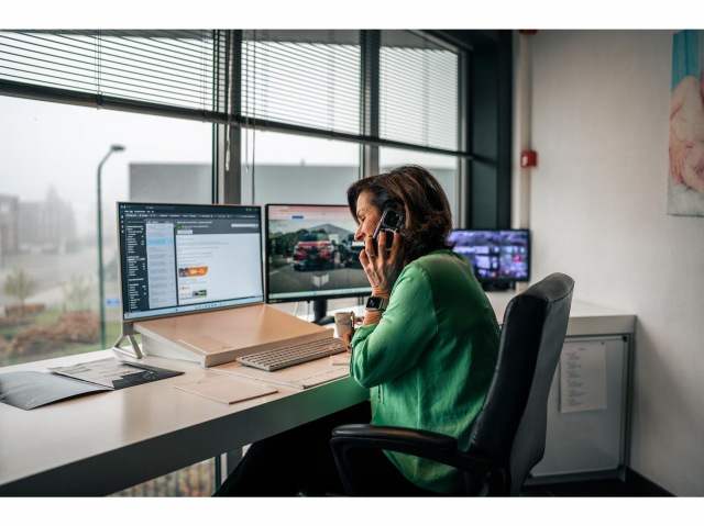 OPEL COMBO 1.6D L2H1 Edition / 100 PK / Navigatie / Cruise Control / Parkee, Autoroel's, Heeswijk Dinther