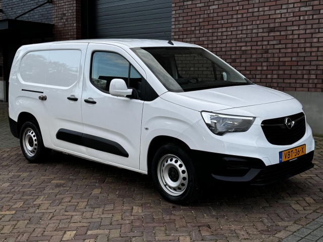 OPEL COMBO 1.6D L2H1 Edition / 100 PK / Navigatie / Cruise Control / Parkee, Autoroel's, Heeswijk Dinther