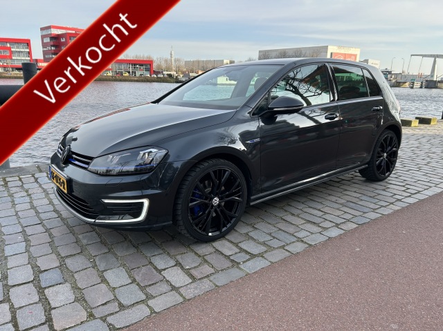 Volkswagen Golf - 1.4 TSI GTE