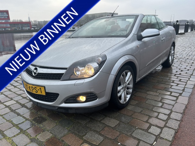 Opel Astra - TwinTop 1.8 Temptation