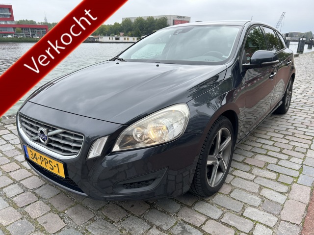 Volvo V60 - 1.6 T3 Kinetic