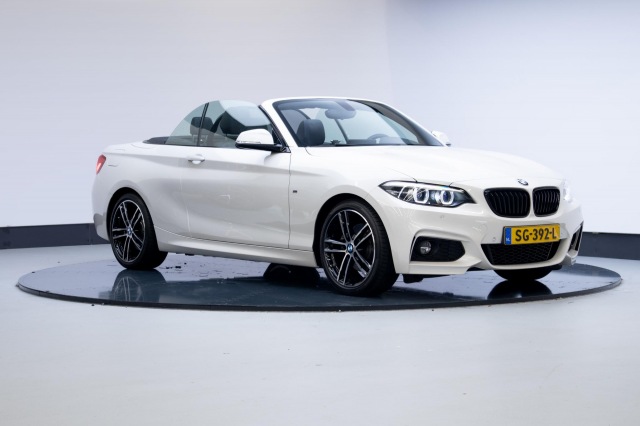 BMW 2-SERIE