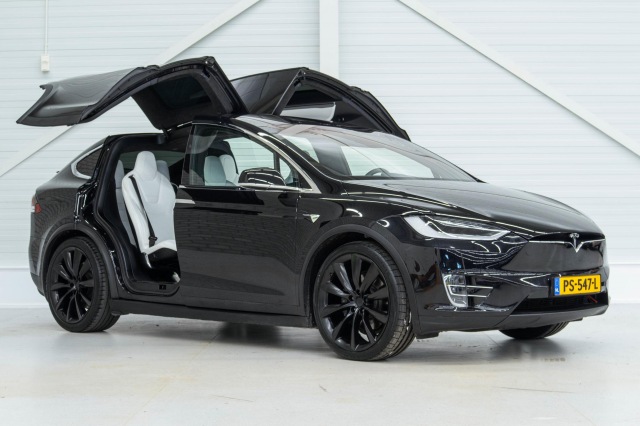 Tesla Model x - 75D Base 6p.