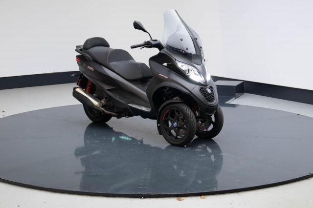 PIAGGIO 500 MP3 HPE Sport Advanced - 500 MP3 HPE Sport Advanced