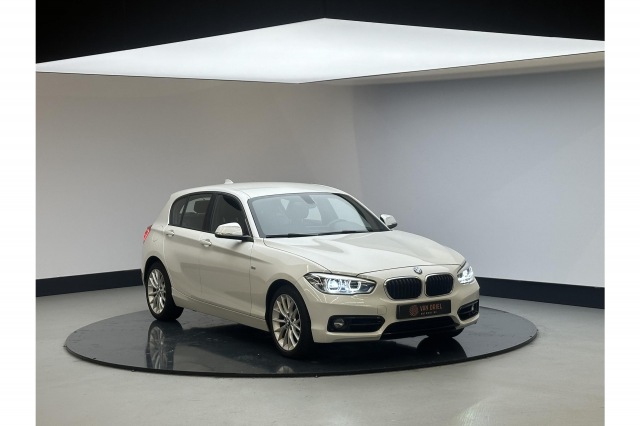 BMW 1-SERIE - 118i Corporate Lease High Executive