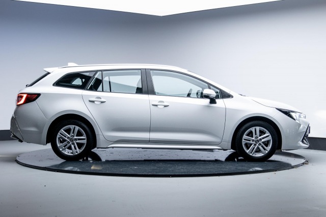 TOYOTA COROLLA 1.8 Hybrid Active, van Driel Automotive, Hoofddorp