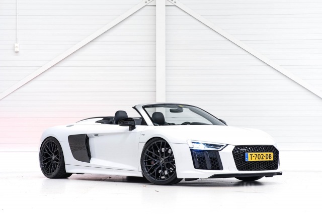 AUDI R8 - Spyder 5.2 FSI quattro