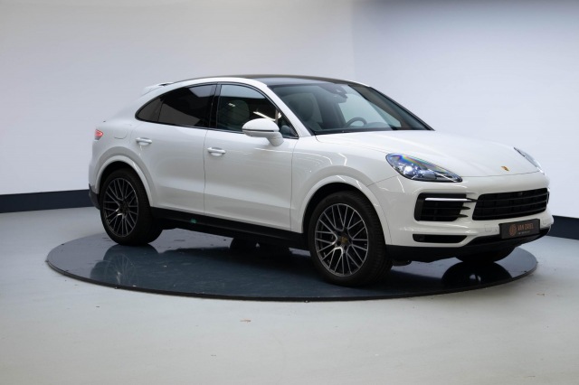 Porsche Cayenne - 3.0 E-Hybrid