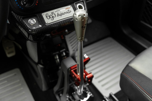 ABARTH 500 1.4 T-Jet Abarth 695 Biposto, van Driel Automotive, Hoofddorp