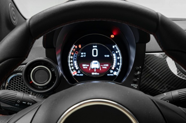 ABARTH 500 1.4 T-Jet Abarth 695 Biposto, van Driel Automotive, Hoofddorp