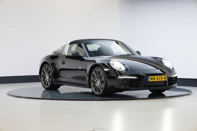 Porsche 911 - 3.4 Targa 4