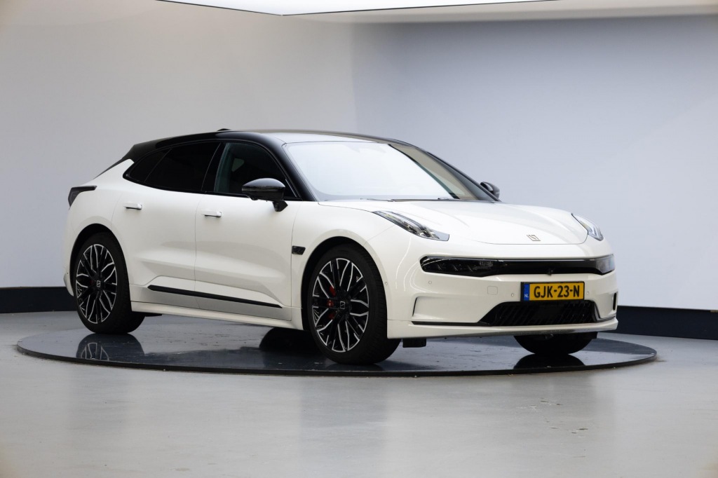 A-3 Zeekr X AWD Privilege 69 kWh 428PK | - 39.900,- viaBOVAG.nl トップス