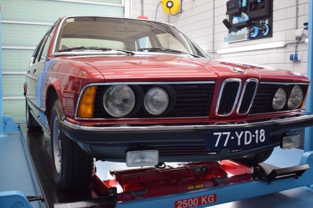 BMW 7-SERIE 733i, Fabrieksnieuw, Best
