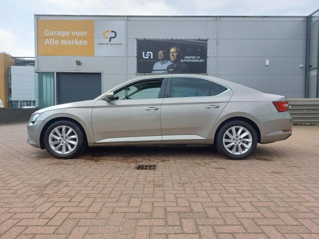 SKODA SUPERB 1.5 TSI, Heeren in Automobielen, Arnhem