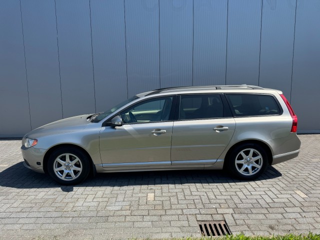 VOLVO V70 2.5T Automaat, Heeren in Automobielen BV, EDE