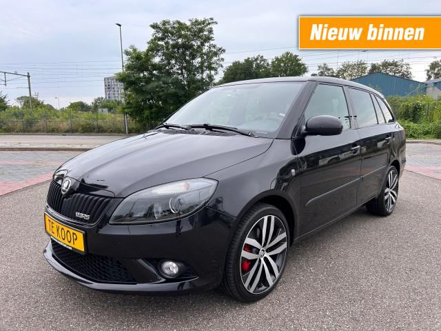 Skoda Fabia - 1.4 RS / AUTOMAAT / BOMVOL / UNIEK