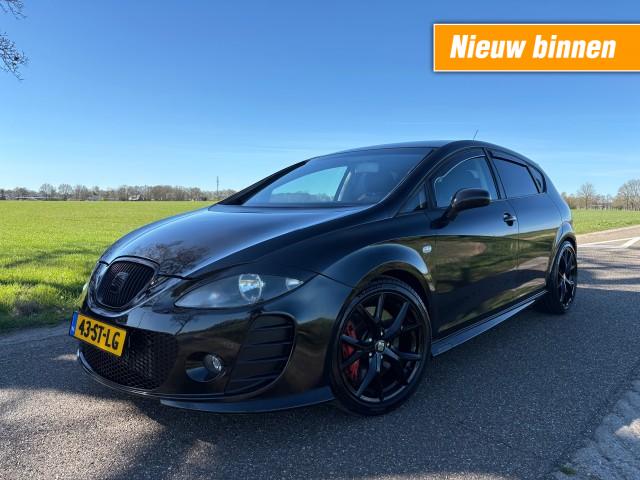 Seat Leon - 2.0 TFSI SPORT-UP / FR 200+ PK / CRUISE / AIRCO