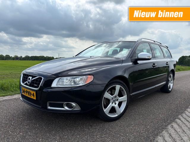Volvo V70 - 2.0T R-EDITION / AIRCO / CRUISE / NETTE STAAT