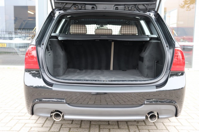 BMW 3-SERIE Touring 335i M Sport Edition (306PK) LCI, Carmix, OSS