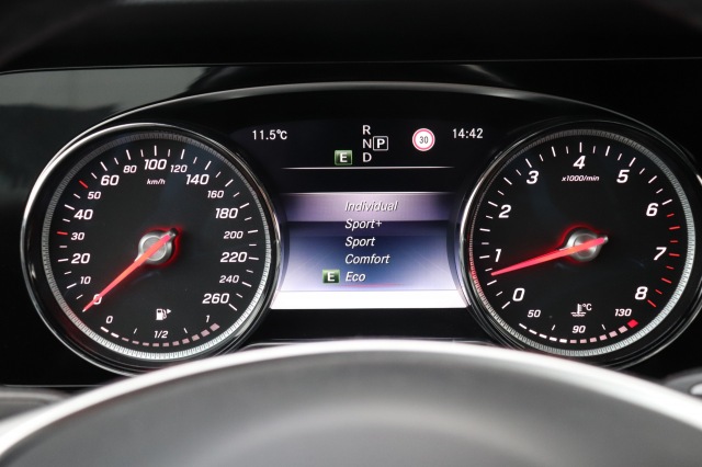 MERCEDES-BENZ E-KLASSE Coupé 200 AMG 9G-TRONIC/ORIG.NL/LEER/LED/19, Carmix, OSS