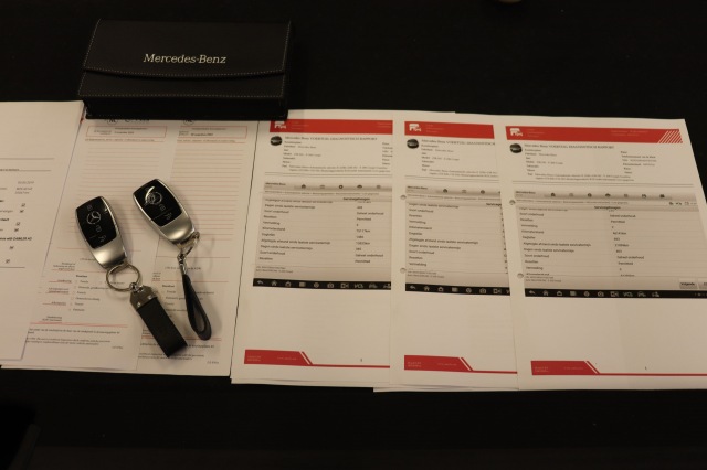 MERCEDES-BENZ E-KLASSE Coupé 200 AMG 9G-TRONIC/ORIG.NL/LEER/LED/19, Carmix, OSS