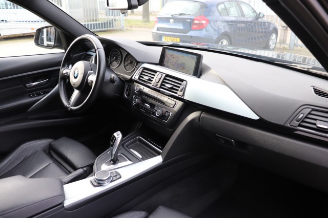 BMW 3-SERIE Touring 316i High Executive AUT/M-PAKKET/, Carmix, OSS