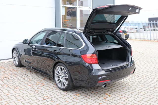 BMW 3-SERIE Touring 316i High Executive AUT/M-PAKKET/, Carmix, OSS
