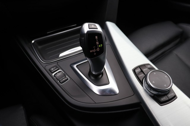 BMW 3-SERIE Touring 316i High Executive AUT/M-PAKKET/, Carmix, OSS