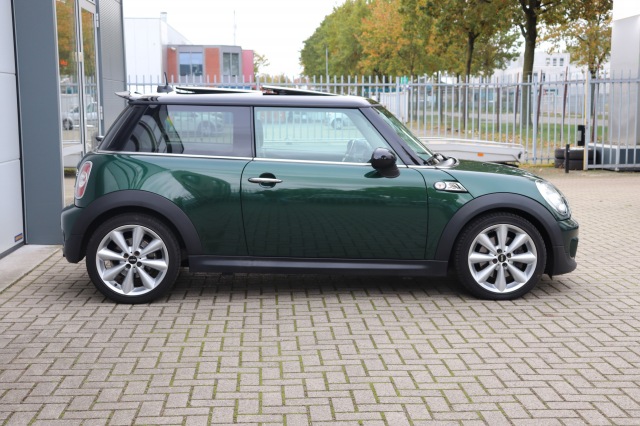 MINI COOPER S 1.6 Cooper S Chili (215PK) AUT/LEER/HARMAN-KARDON/PAN.DAK/XENON/, Carmix, OSS