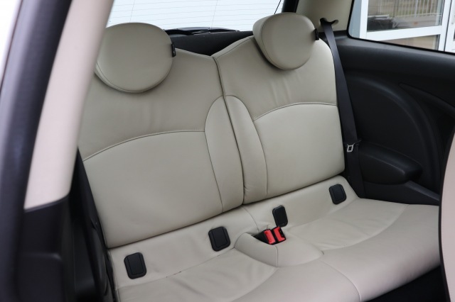 MINI COOPER S 1.6 Cooper S Chili (215PK) AUT/LEER/HARMAN-KARDON/PAN.DAK/XENON/, Carmix, OSS