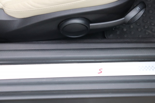 MINI COOPER S 1.6 Cooper S Chili (215PK) AUT/LEER/HARMAN-KARDON/PAN.DAK/XENON/, Carmix, OSS