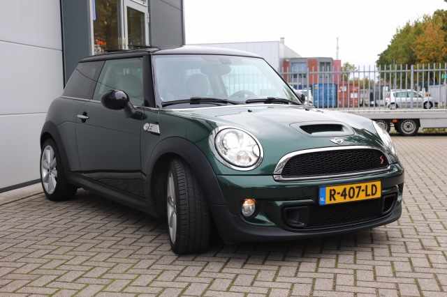 MINI COOPER S 1.6 Cooper S Chili (215PK) AUT/LEER/HARMAN-KARDON/PAN.DAK/XENON/, Carmix, OSS