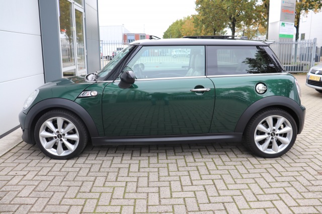 MINI COOPER S 1.6 Cooper S Chili (215PK) AUT/LEER/HARMAN-KARDON/PAN.DAK/XENON/, Carmix, OSS