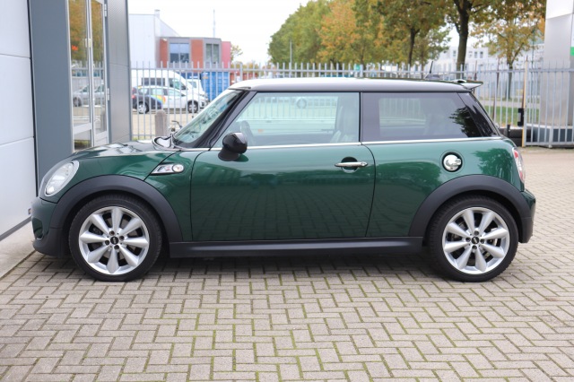MINI COOPER S 1.6 Cooper S Chili (215PK) AUT/LEER/HARMAN-KARDON/PAN.DAK/XENON/, Carmix, OSS
