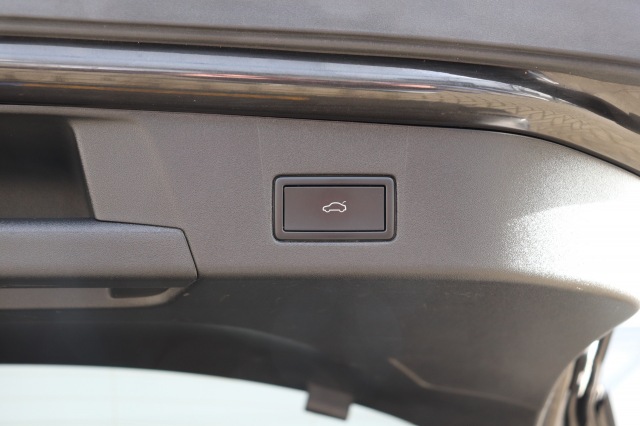 VOLKSWAGEN ID.4 Max Pro 77 kWh, Carmix, OSS