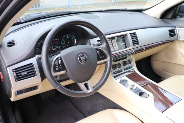 JAGUAR XF 2.0 i4 Ti 241pk Aut. Business Edition ORIG.NL/DEALERONDERH., Carmix, OSS