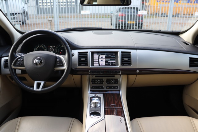 JAGUAR XF 2.0 i4 Ti 241pk Aut. Business Edition ORIG.NL/DEALERONDERH., Carmix, OSS