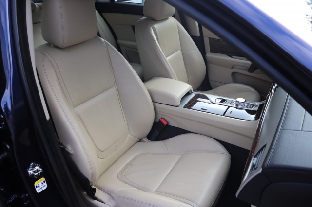 JAGUAR XF 2.0 i4 Ti 241pk Aut. Business Edition ORIG.NL/DEALERONDERH., Carmix, OSS