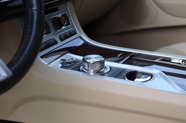 JAGUAR XF 2.0 i4 Ti 241pk Aut. Business Edition ORIG.NL/DEALERONDERH., Carmix, OSS