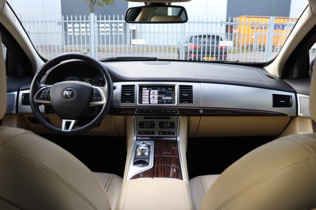 JAGUAR XF 2.0 i4 Ti 241pk Aut. Business Edition ORIG.NL/DEALERONDERH., Carmix, OSS