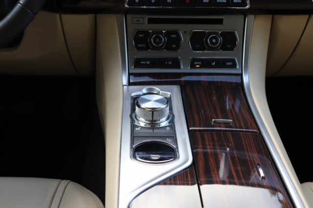 JAGUAR XF 2.0 i4 Ti 241pk Aut. Business Edition ORIG.NL/DEALERONDERH., Carmix, OSS