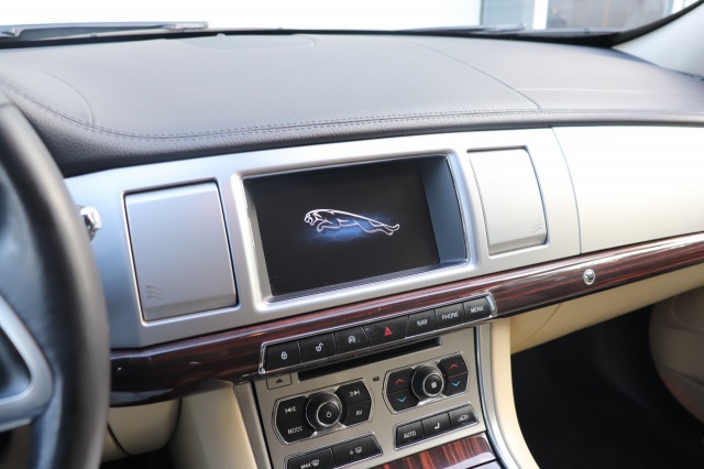 JAGUAR XF 2.0 i4 Ti 241pk Aut. Business Edition ORIG.NL/DEALERONDERH., Carmix, OSS