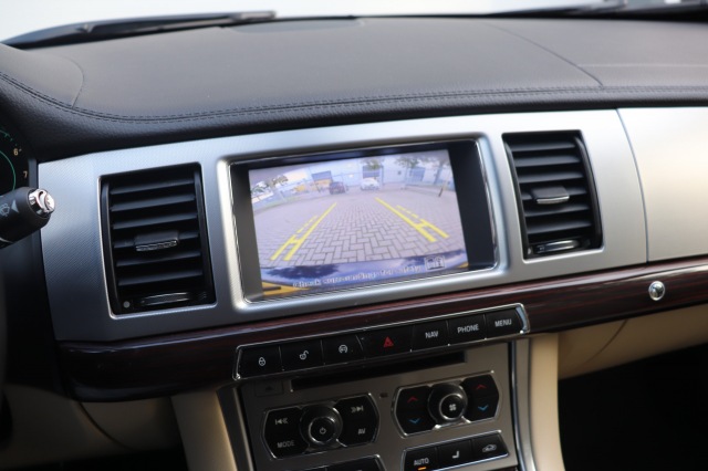 JAGUAR XF 2.0 i4 Ti 241pk Aut. Business Edition ORIG.NL/DEALERONDERH., Carmix, OSS