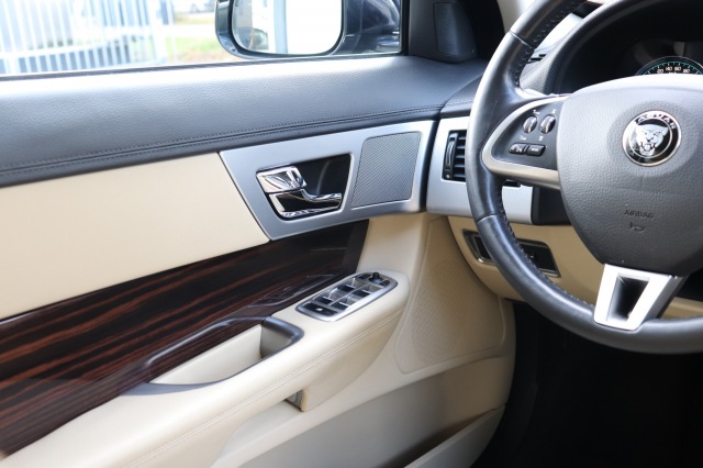 JAGUAR XF 2.0 i4 Ti 241pk Aut. Business Edition ORIG.NL/DEALERONDERH., Carmix, OSS